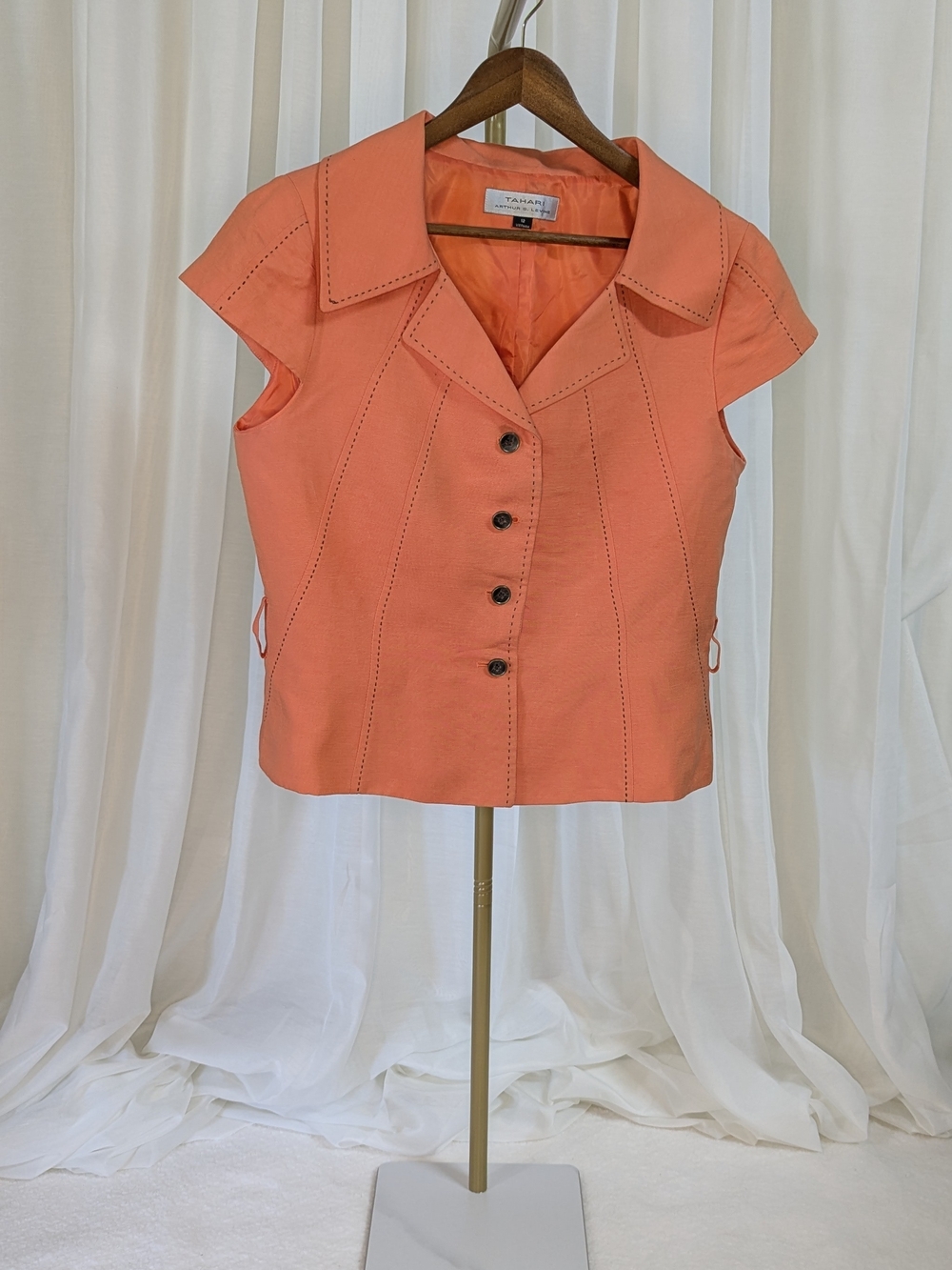Coral short-sleeve collared vest, Tahari Arthur S. Levine, size M